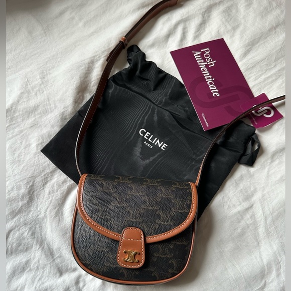 【限定数量】 Celine Mini Besace in Triomphe Tan CELINE Canvas Calfskin Triomphe Mini Besace Tan 1488916